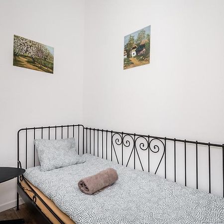 Lol Leilighet Krasków Eksteriør bilde